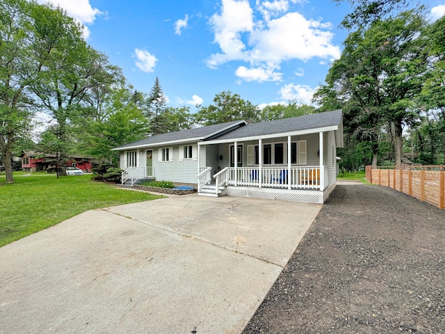 14347 Memorywood Dr, Baxter, MN 56425 - ranch-style house with a porch, concrete driveway, and roof with shingles