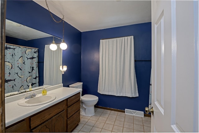6330 Kenwood Rd, Saint Cloud, MN 56303 - full bathroom featuring tile patterned flooring, vanity, toilet, baseboards, and a shower with shower curtain