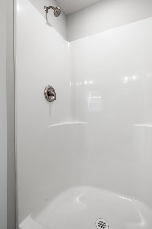 1591 76th St W, Inver Grove Heights, MN 55077 - full bathroom with a shower