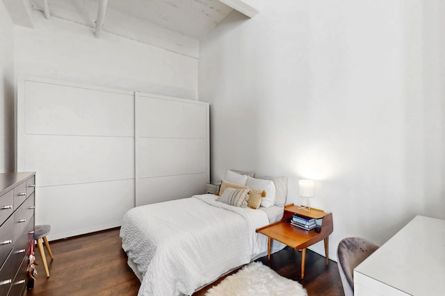 700 Washington Ave N Unit 617, Minneapolis, MN 55401 - bedroom featuring dark wood-style floors