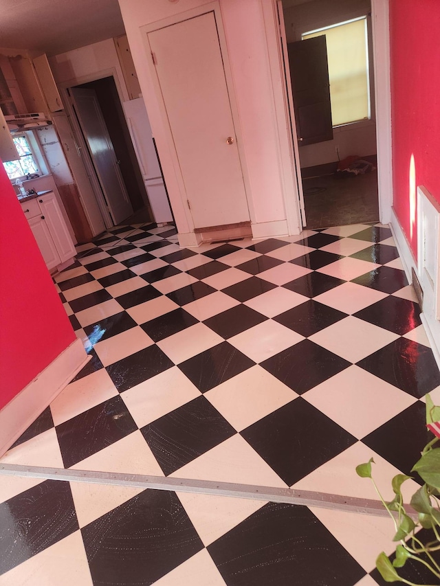 610 Grand Ave, Worthington, MN 56187 - hallway featuring light floors