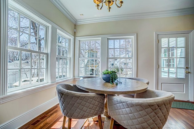 4927 Lake Ave, White Bear Lake, MN 55110 - sunroom / solarium with a healthy amount of sunlight and an inviting chandelier