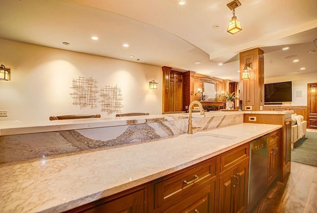 4927 Lake Ave, White Bear Lake, MN 55110 - reception featuring a sink