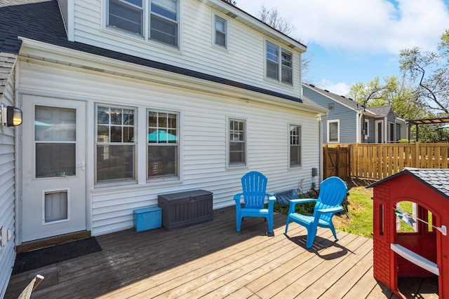 deck featuring fence