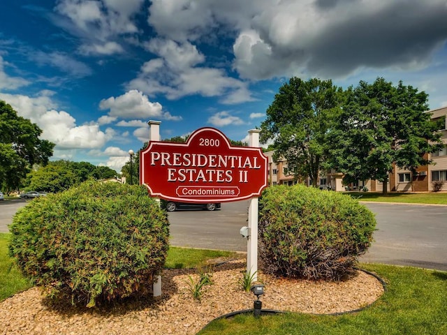2800 Hillsboro Ave N Unit 220, New Hope, MN 55427 - view of community sign