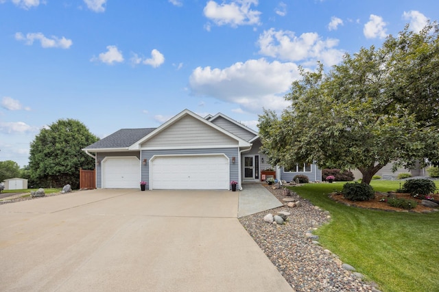5475 Oakgreen Pl N, Oak Park Heights, MN 55082 - single story home featuring an attached garage, concrete driveway, and a front yard
