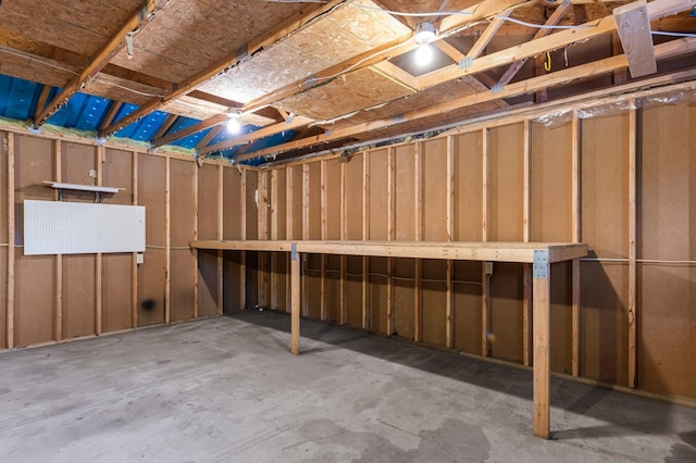below grade area featuring a garage
