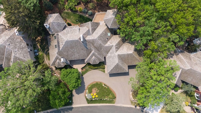4 Antrim Ter, Edina, MN 55439 - drone / aerial view