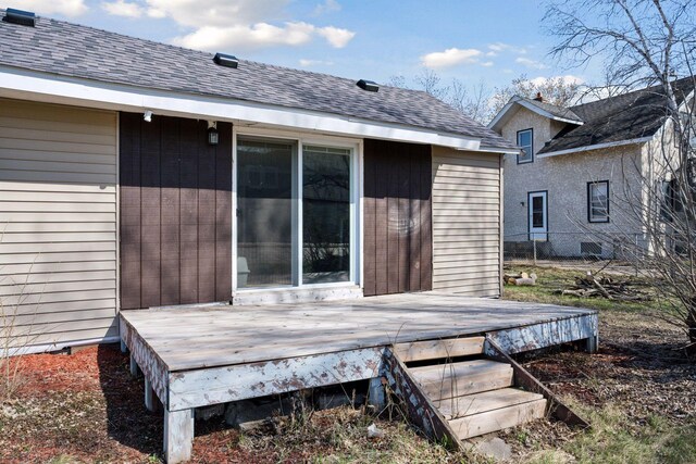 538 Jackson Ave NW, Elk River, MN 55330 - deck with fence