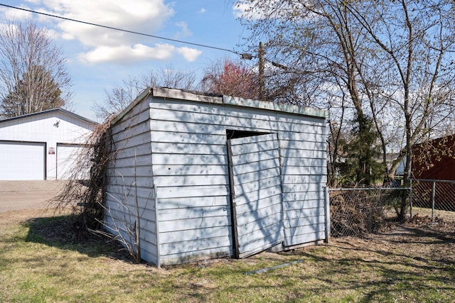 538 Jackson Ave NW, Elk River, MN 55330 - view of shed featuring fence
