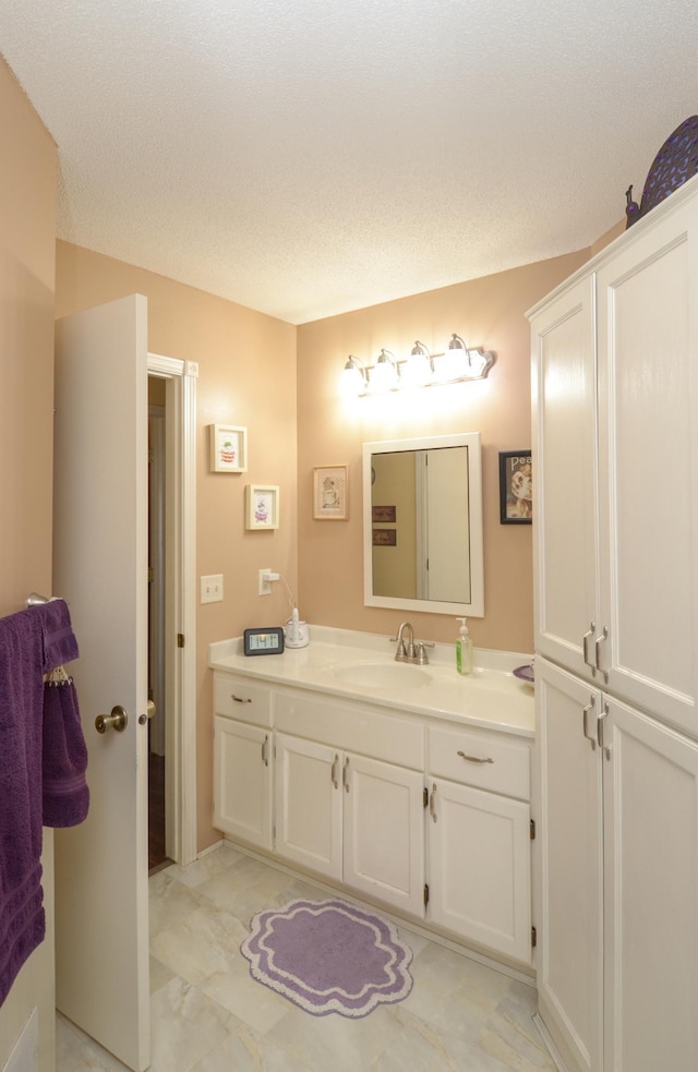 953 14th Ln SE, Cambridge, MN 55008 - bathroom featuring vanity