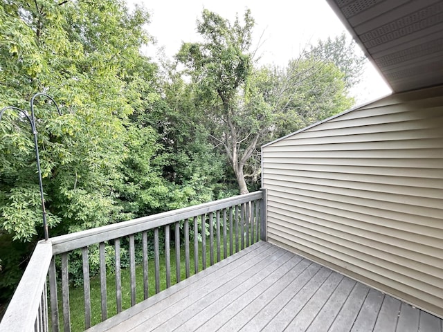 953 14th Ln SE, Cambridge, MN 55008 - view of wooden terrace