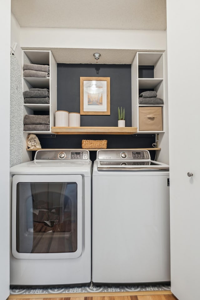 401 1st St Unit 308, Minneapolis, MN 55401 - washroom featuring washer and dryer