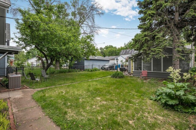 2136 Temple Ct, Saint Paul, MN 55104 - view of yard with cooling unit