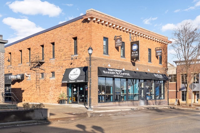 view of building exterior