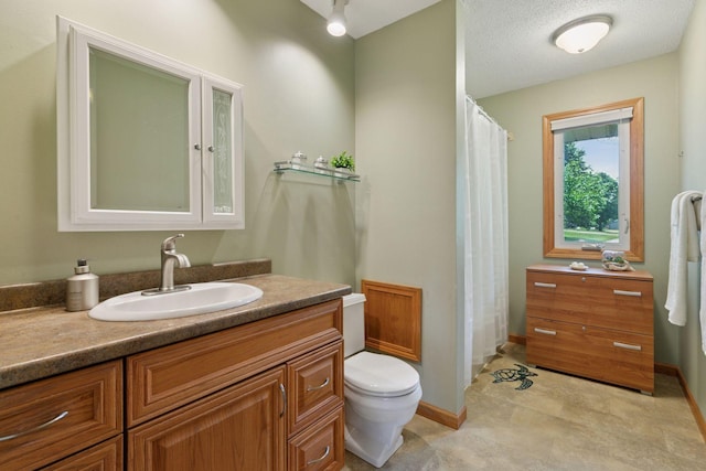 1794 Karis Way, Eagan, MN 55122 - full bath with vanity and curtained shower
