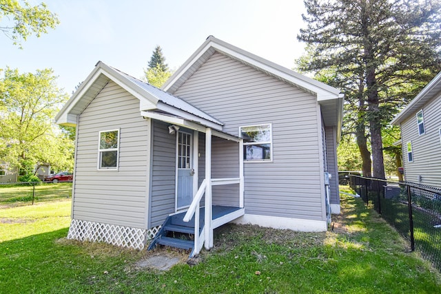 405 State Ave N, Thief River Falls, MN 56701 - view of rear view of property