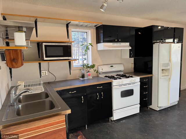 407 1st St NE, Hinckley, MN 55037 - photo 9