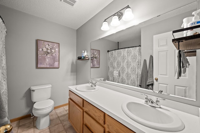1324 Pembrooke Ln, Waconia, MN 55387 - full bathroom featuring double vanity, a textured ceiling, and a shower with curtain