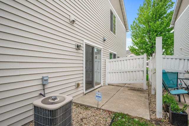 1324 Pembrooke Ln, Waconia, MN 55387 - view of patio