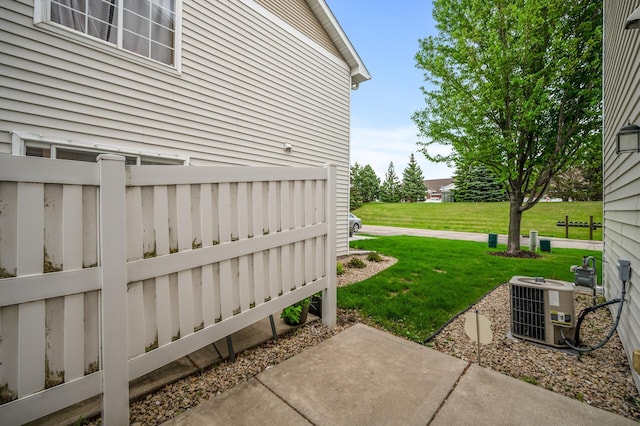 1324 Pembrooke Ln, Waconia, MN 55387 - view of yard