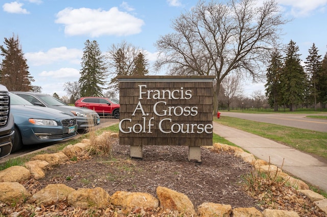 3308 Gate Rd, Saint Anthony, MN 55418 - community sign with uncovered parking