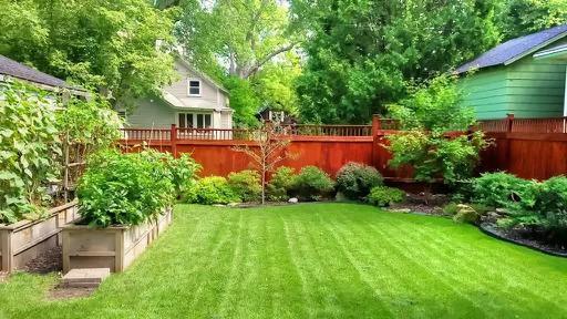 919 6th Ave S, Stillwater, MN 55082 - view of yard