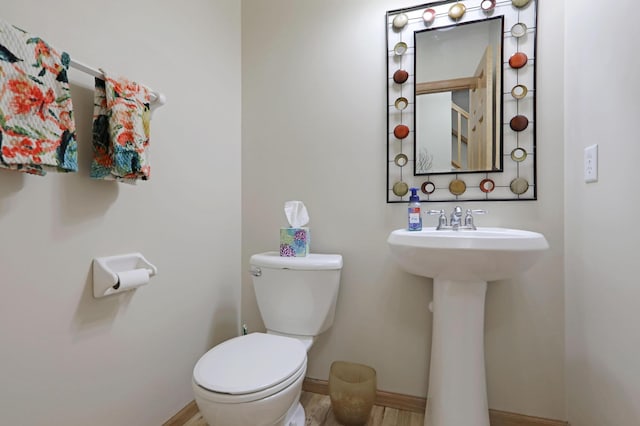 27130 Hickory Ridge Dr, Elko New Market, MN 55020 - half bath with toilet and baseboards