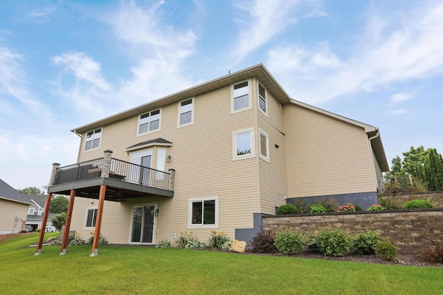 27130 Hickory Ridge Dr, Elko New Market, MN 55020 - rear view of property with a yard