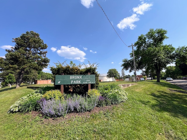 2849 Jersey Ave S, Saint Louis Park, MN 55426 - community / neighborhood sign with a yard