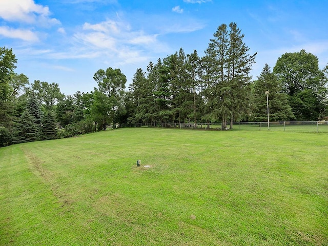 1883 County Road C E, Maplewood, MN 55109 - view of yard