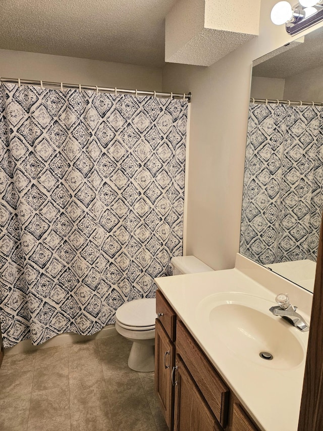 16873 79th Ave N, Maple Grove, MN 55311 - full bath featuring toilet, vanity, a textured ceiling, and a shower with curtain