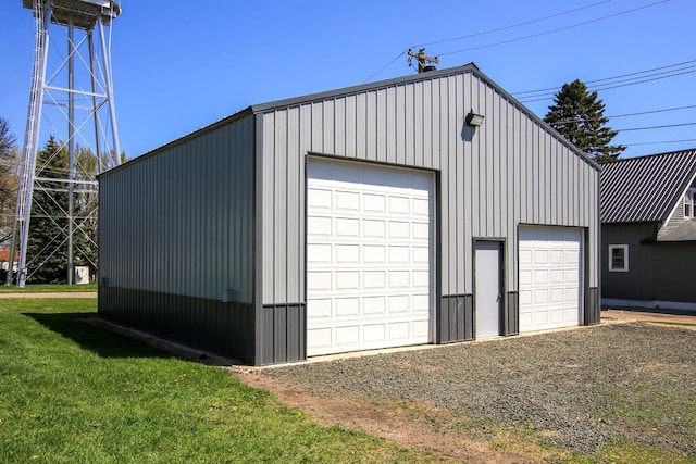 view of detached garage
