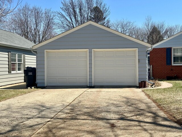 view of detached garage