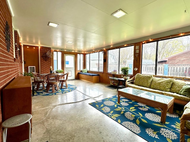 view of sunroom / solarium