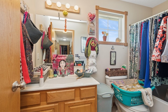 1920 Red Maple Ln, Northfield, MN 55057 - full bath with vanity and toilet