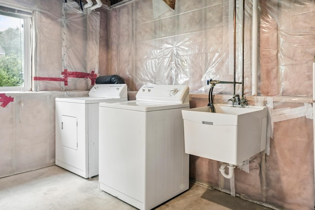 10310 Kaitlin Ave, Hanover, MN 55341 - washroom with independent washer and dryer