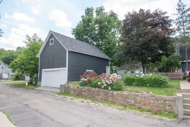217 Center St, Mankato, MN 56001 - garage with fence and a detached garage