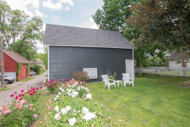 217 Center St, Mankato, MN 56001 - exterior space with an outdoor structure and fence
