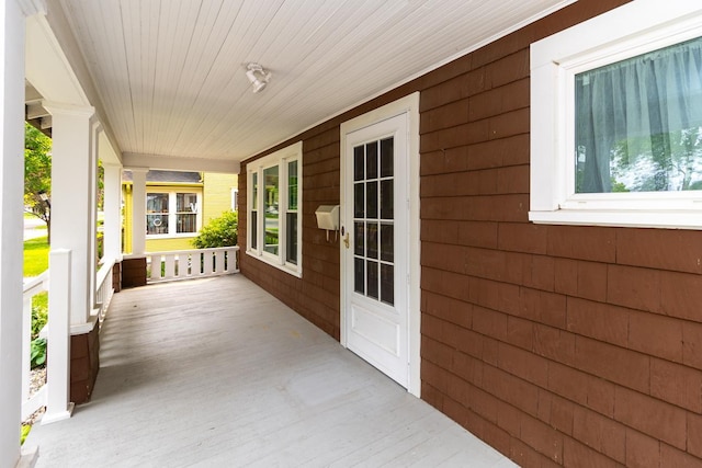 509 Nicollet Ave, North Mankato, MN 56003 - view of porch