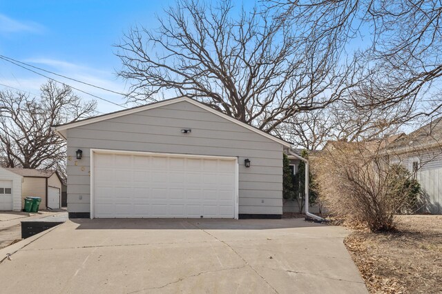 3301 Yosemite Ave S, Saint Louis Park, MN 55416 - view of detached garage