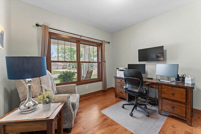 8871 Kahl Way NE, Otsego, MN 55362 - office space with wood finished floors and baseboards