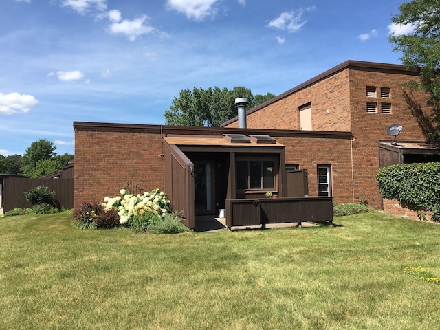 350 Oakwood Dr Unit 18, New Brighton, MN 55112 - photo 1