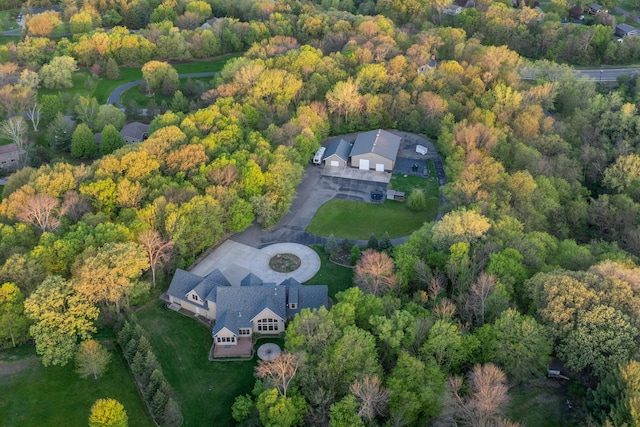 190 Stony Creek Rd, Mankato, MN 56001 - aerial view of property and surrounding area featuring a heavily wooded area
