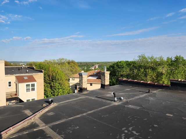 438 Portland Ave Unit 7, Saint Paul, MN 55102 - view of uncovered parking lot