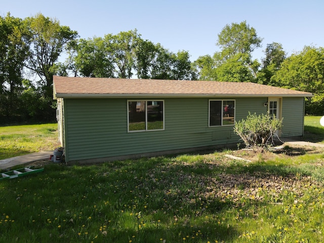 482 US Highway 12, Ortonville, MN 56278 - view of side of home featuring a yard