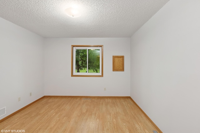 14242 Glencove Trl, Apple Valley, MN 55124 - photo 22