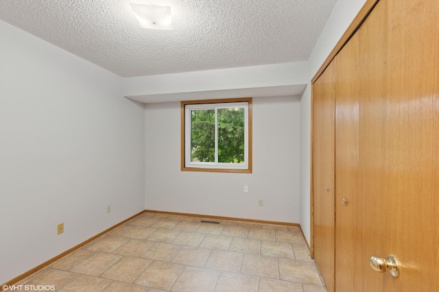 14242 Glencove Trl, Apple Valley, MN 55124 - photo 25