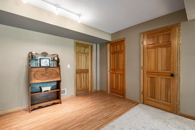 14425 Freesia Way, Apple Valley, MN 55124 - photo 39