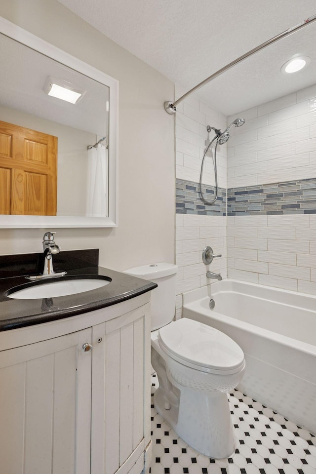 4963 Crofoot Ave NW, Buffalo, MN 55313 - bathroom with shower / tub combo and vanity
